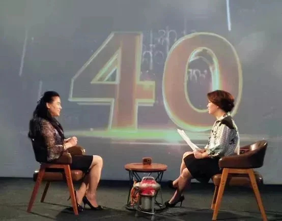 陶董與主持人茅瑩作面對面訪談.jpg 陶董與主持人茅瑩作面對面訪談.jpg