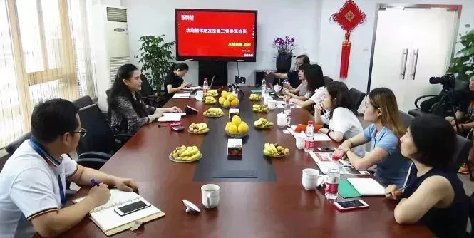 三替集團董事長陶曉鶯進行專訪報道.jpg 三替集團董事長陶曉鶯進行專訪報道.jpg